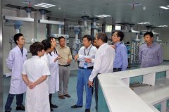 實(shí)驗(yàn)室試驗(yàn)臺實(shí)芯理化板的功能特點(diǎn)是什么？